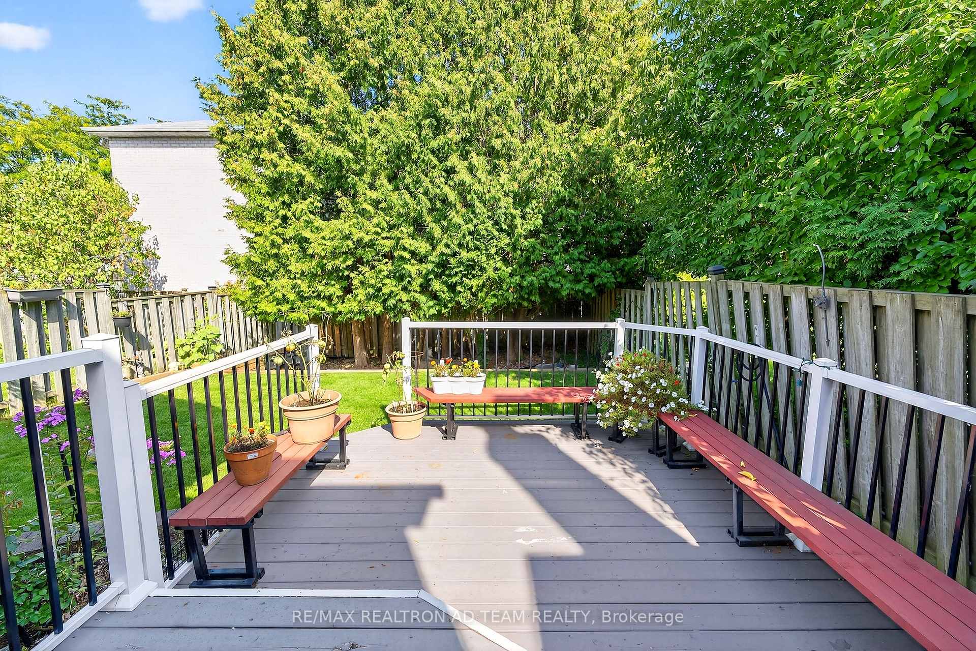 Photo 33 of 1303 Redwood Lane, Pickering, Liverpool — HOMEH