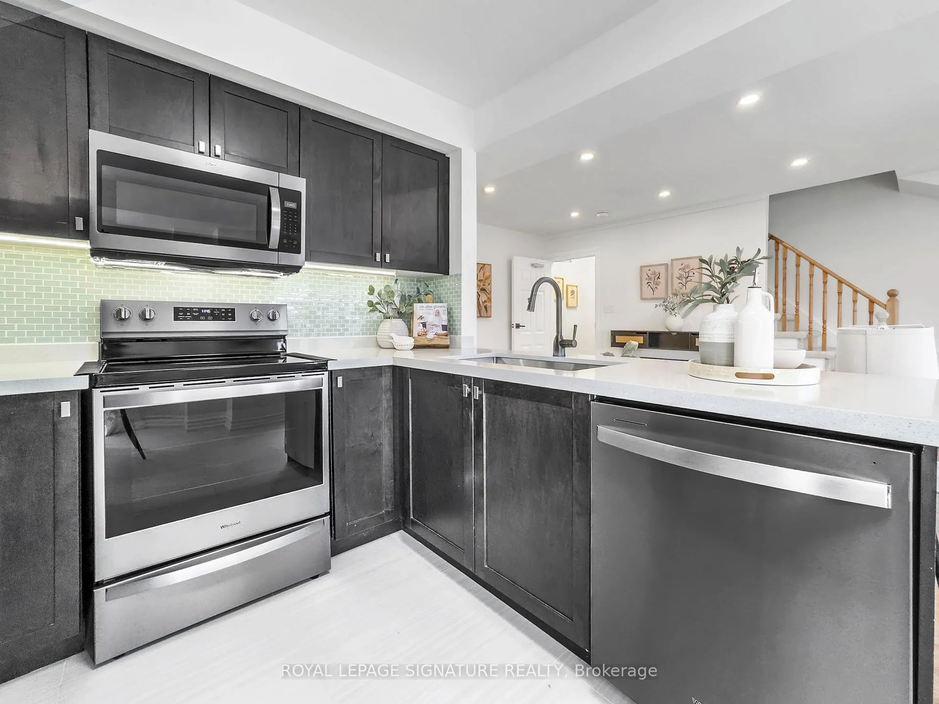 Photo 4 of 2249 Bur Oak Avenue, Markham, Greensborough — HOMEH