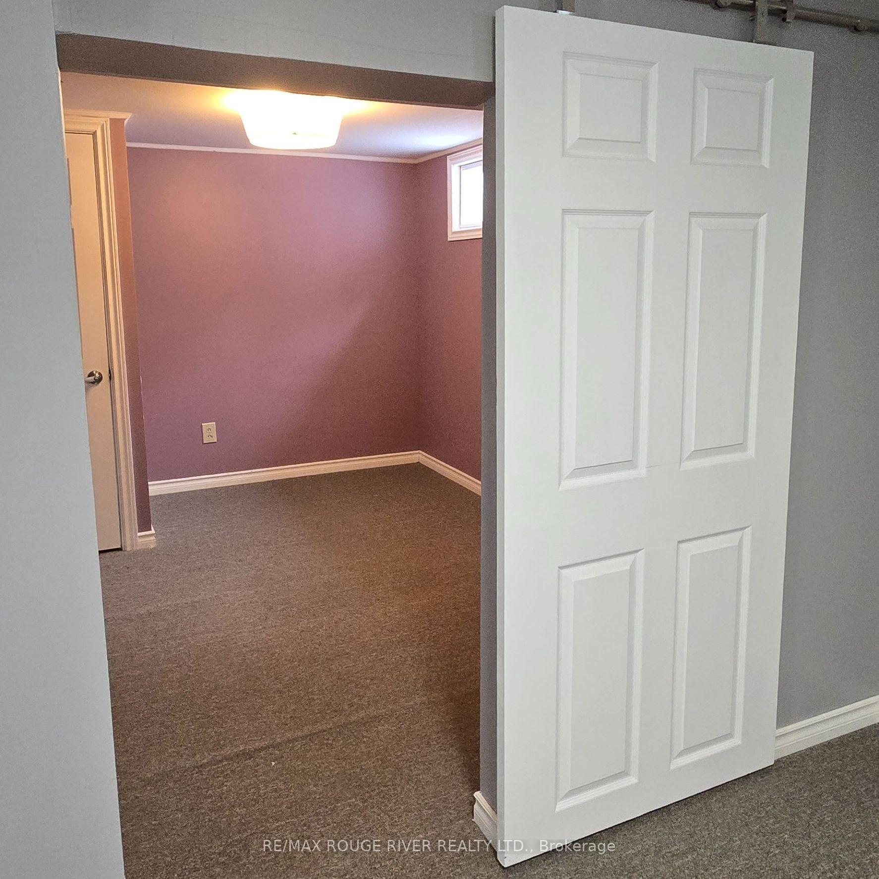 Photo 3 of Unit Lower, 758 Gillespie Avenue, Peterborough, Otonabee Ward 1 — HOMEH