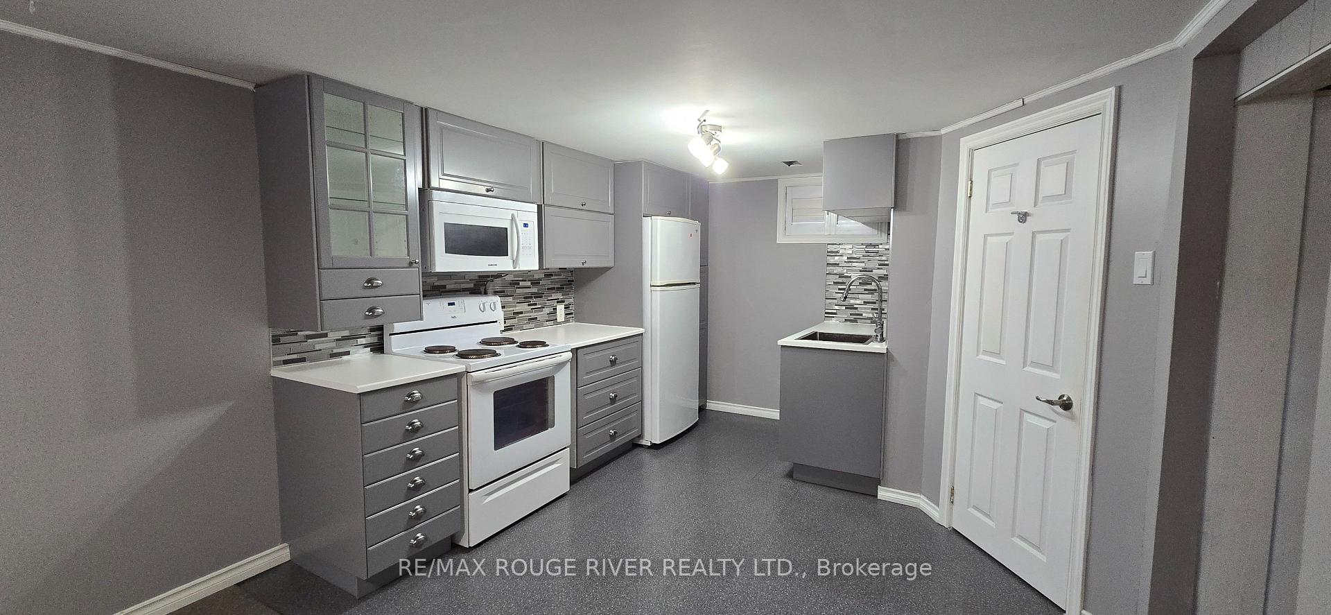 Photo 7 of Unit Lower, 758 Gillespie Avenue, Peterborough, Otonabee Ward 1 — HOMEH