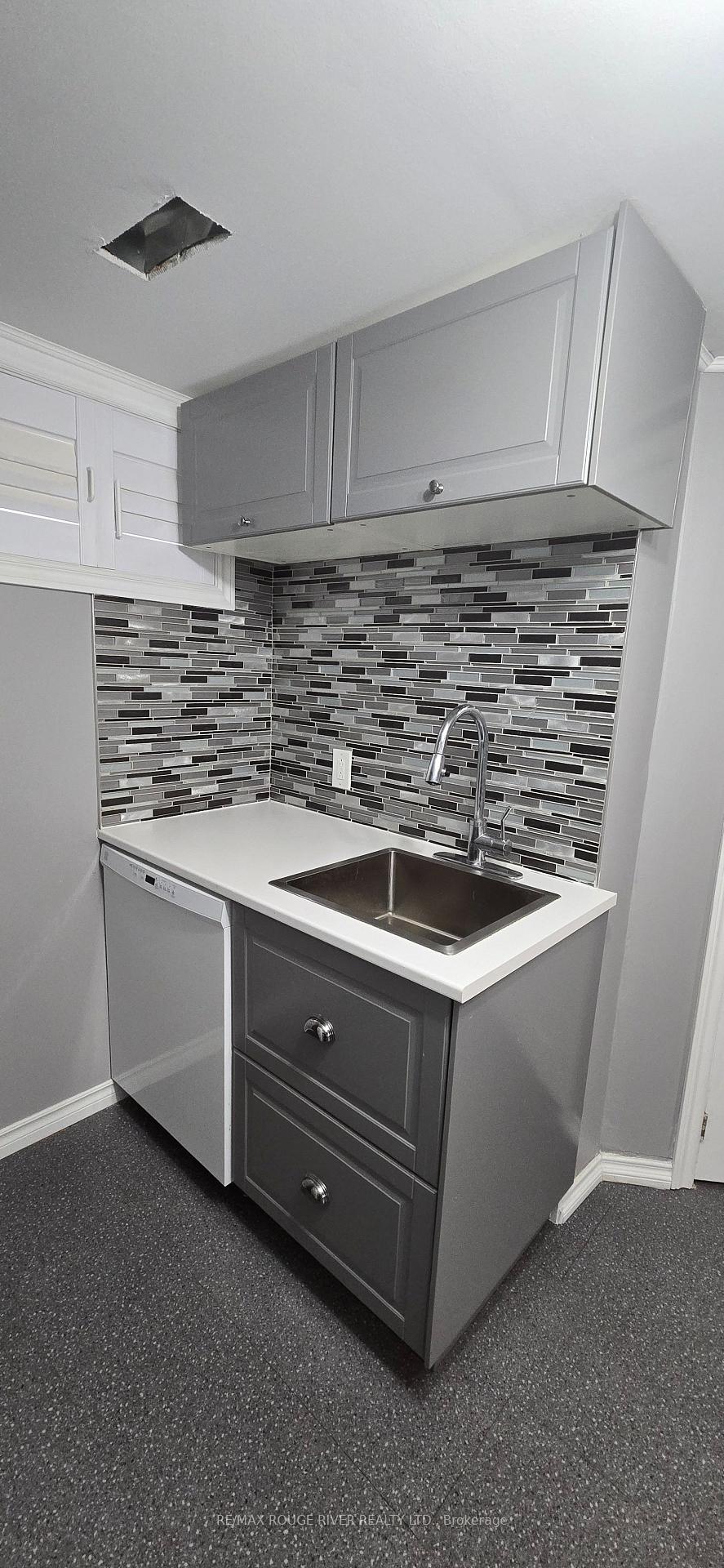 Photo 9 of Unit Lower, 758 Gillespie Avenue, Peterborough, Otonabee Ward 1 — HOMEH