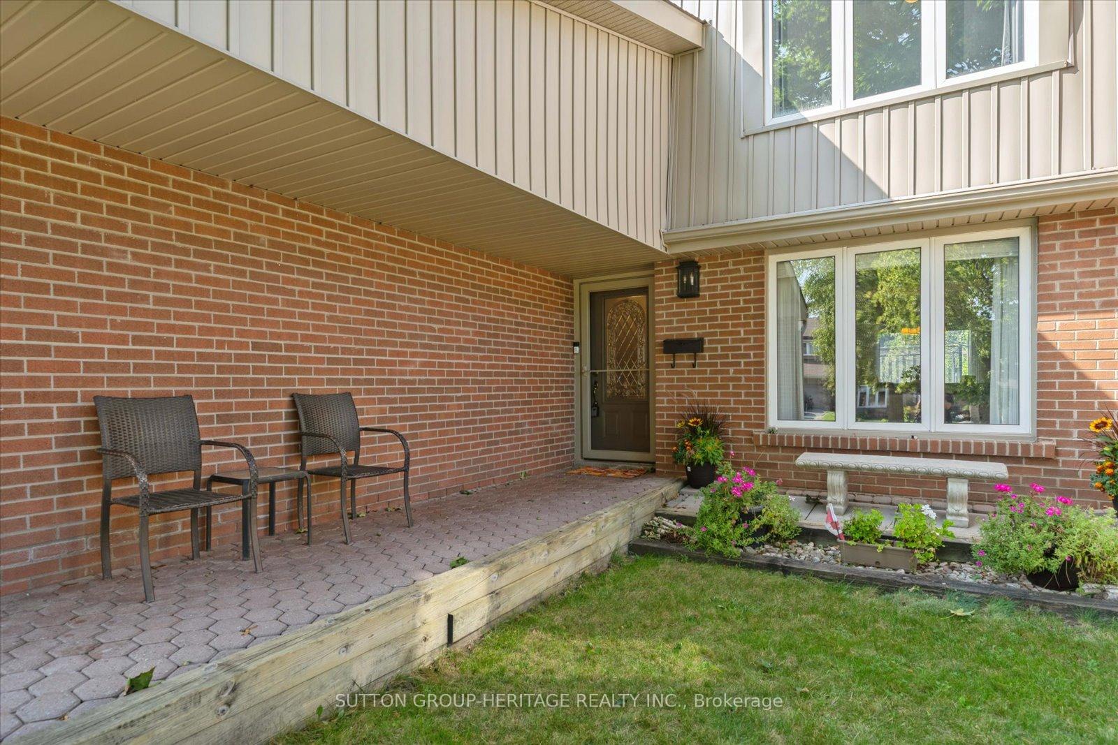 Photo 3 of 1880 Una Road, Pickering, Amberlea — HOMEH