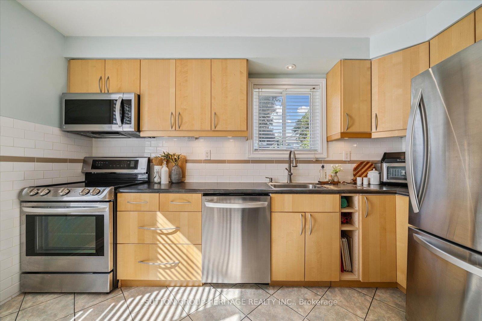 Photo 11 of 1880 Una Road, Pickering, Amberlea — HOMEH