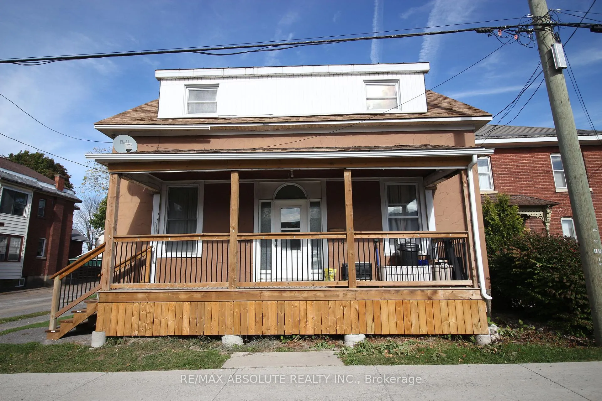Photo 2 of 37 Raglan St Street N, Renfrew — HOMEH