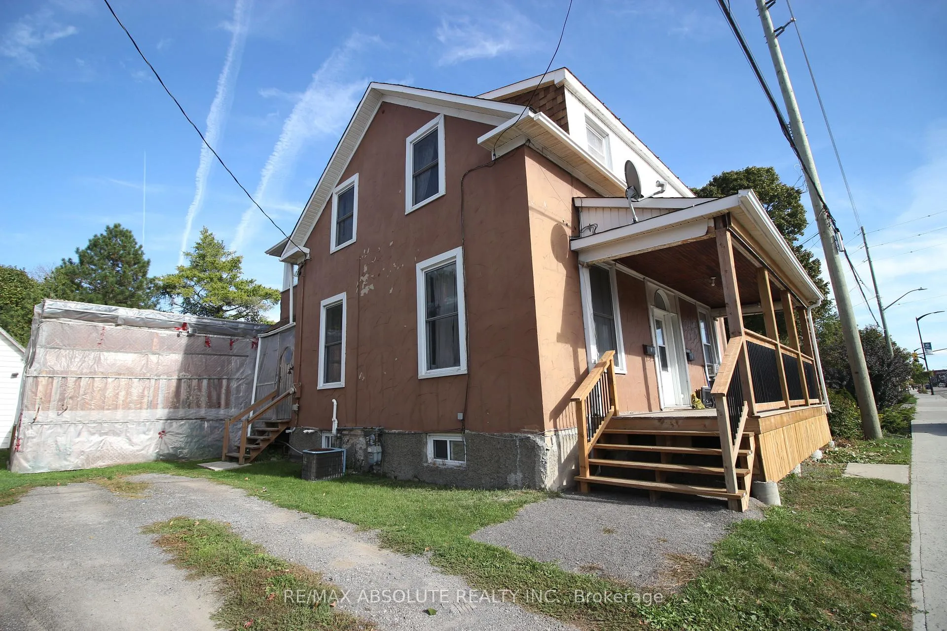 Photo 3 of 37 Raglan St Street N, Renfrew — HOMEH