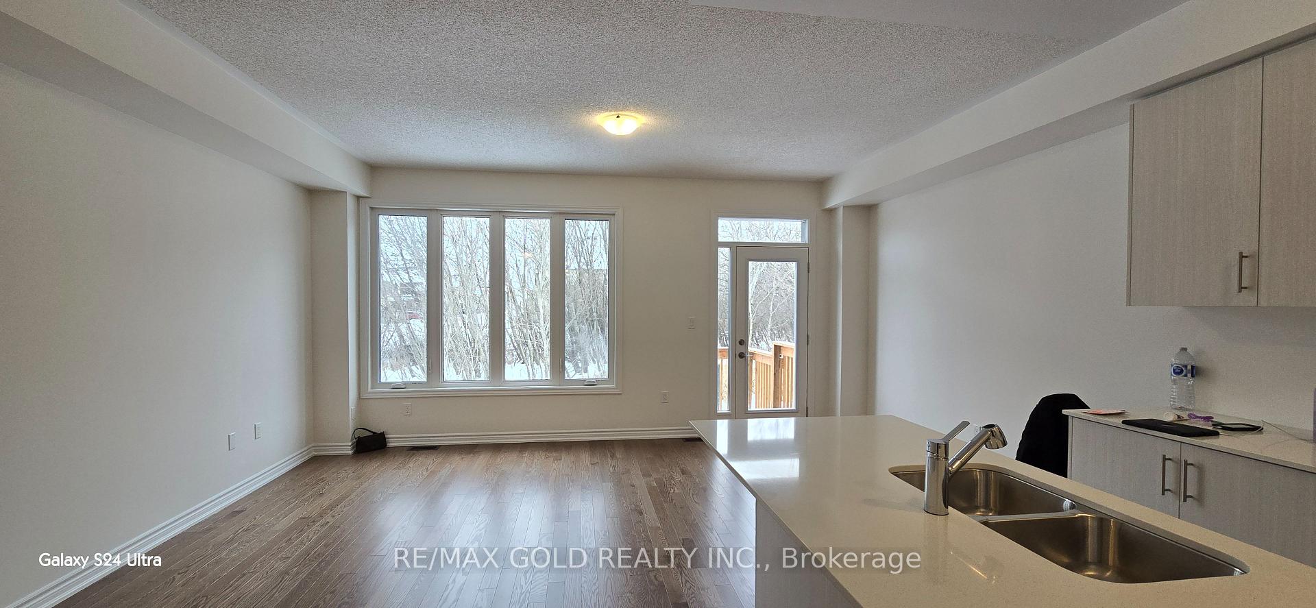 Photo 10 of 579 Celandine Terrace, Milton, Walker — HOMEH