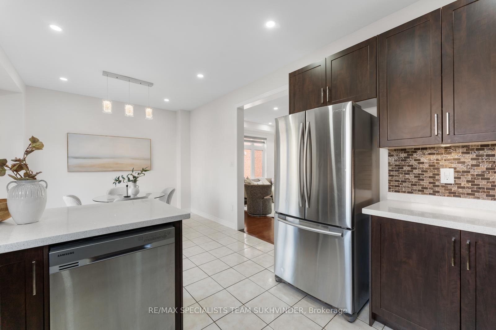 Photo 22 of 407 Savoline Boulevard, Milton, Scott — HOMEH