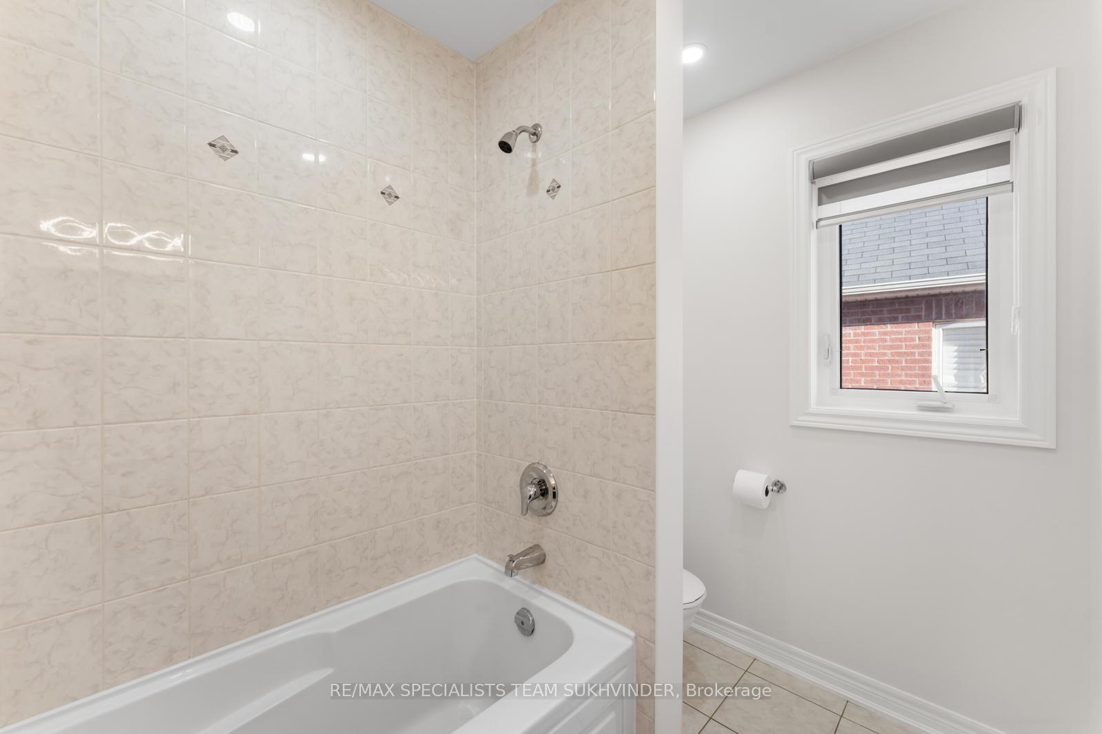 Photo 35 of 407 Savoline Boulevard, Milton, Scott — HOMEH