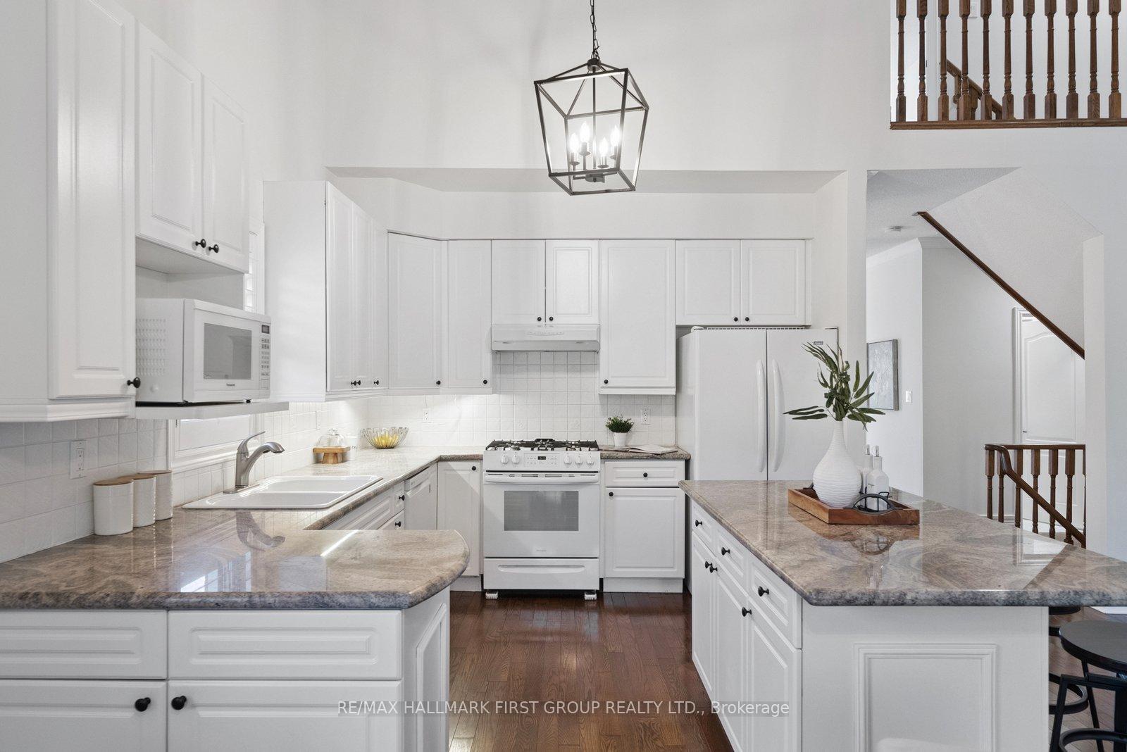 Photo 8 of 2327 Canterbury Crescent, Pickering, Brock Ridge — HOMEH