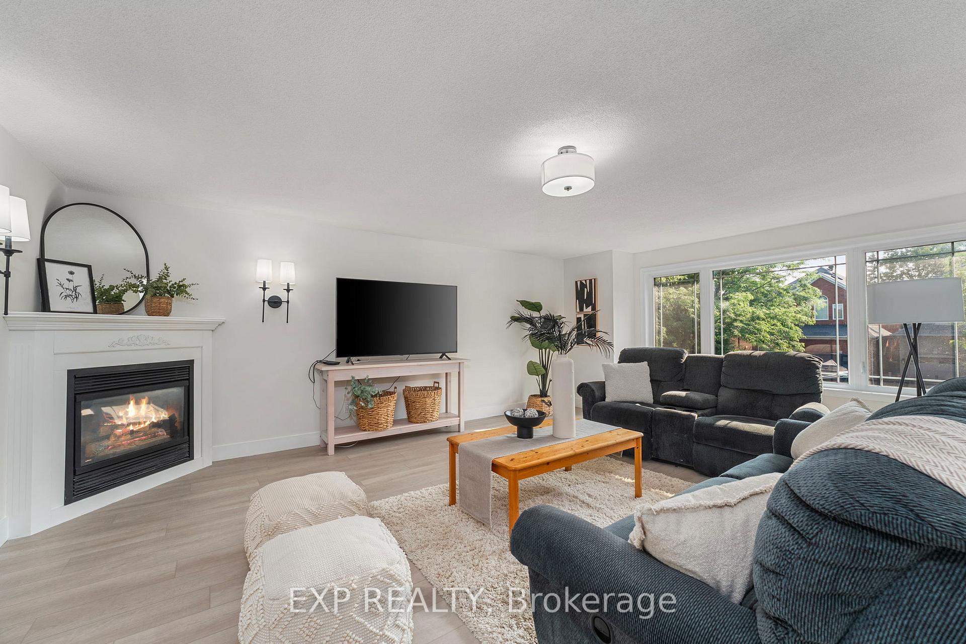 Photo 7 of 1761 White Cedar Drive, Pickering, Amberlea — HOMEH