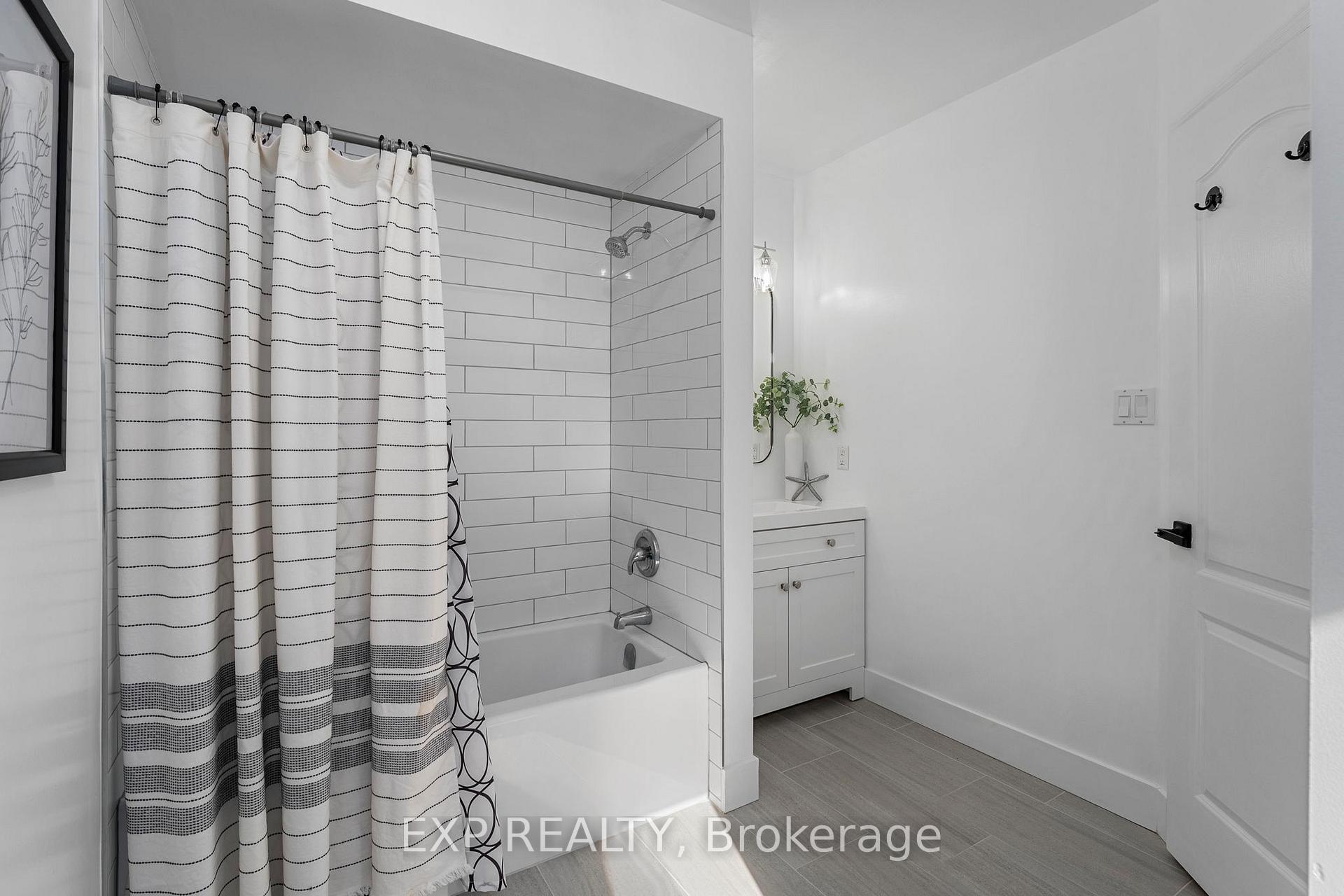Photo 23 of 1761 White Cedar Drive, Pickering, Amberlea — HOMEH