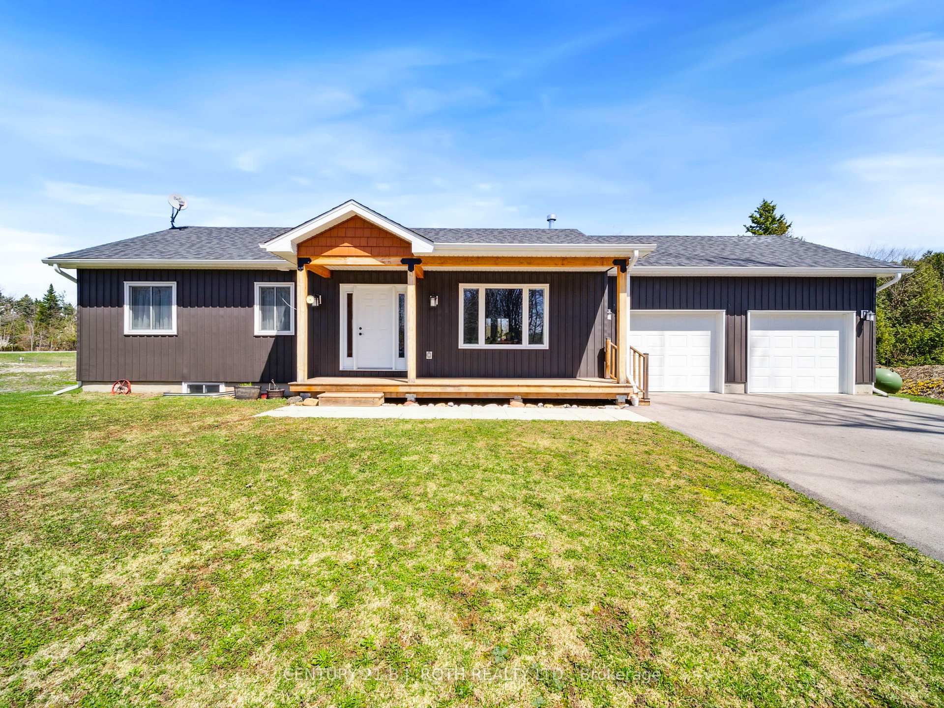 Photo 1 of 4000 Joyce Avenue, Ramara, Rural Ramara — HOMEH