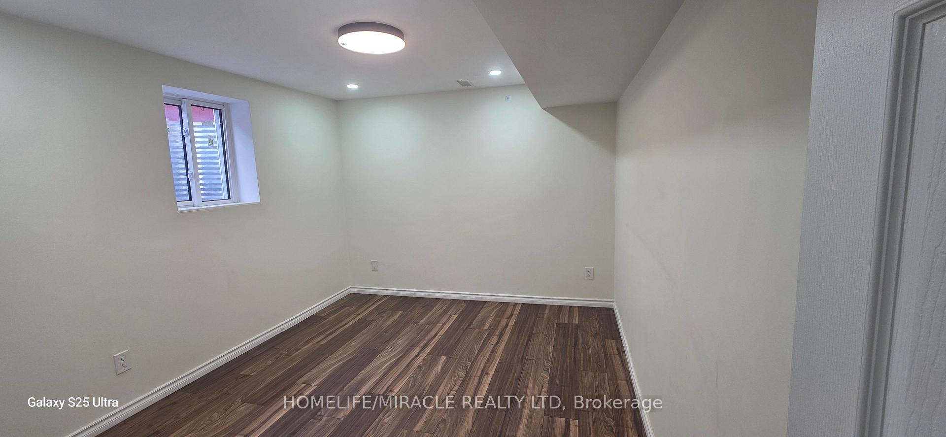 Photo 10 of 1486 Cordick Street, Oshawa, Taunton — HOMEH