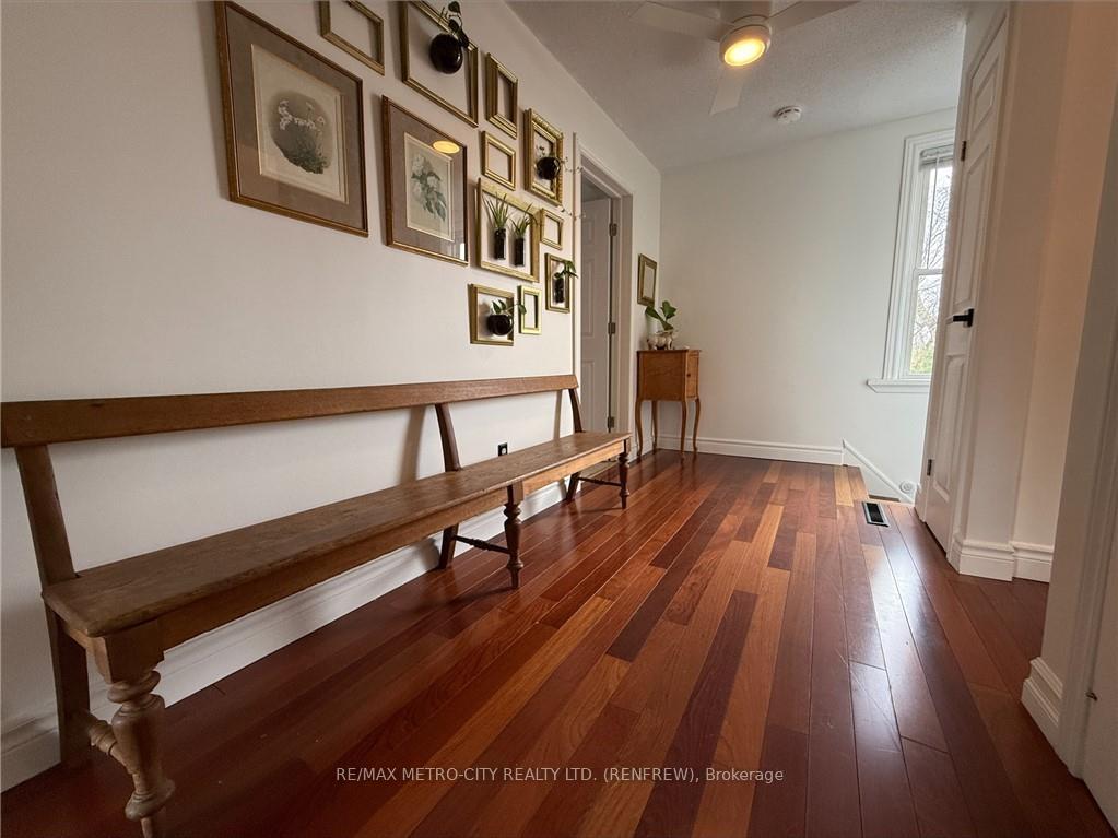 Photo 11 of 193 Ross Street, Renfrew — HOMEH