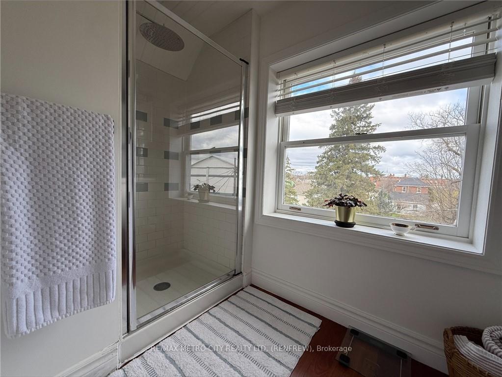 Photo 14 of 193 Ross Street, Renfrew — HOMEH