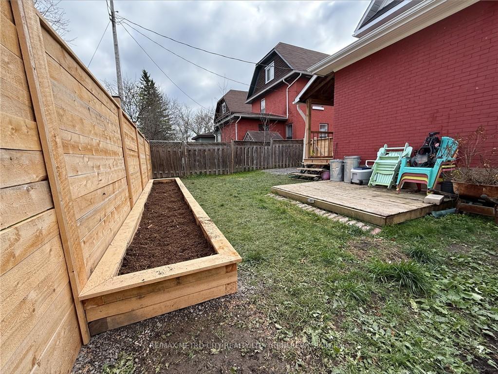 Photo 23 of 193 Ross Street, Renfrew — HOMEH