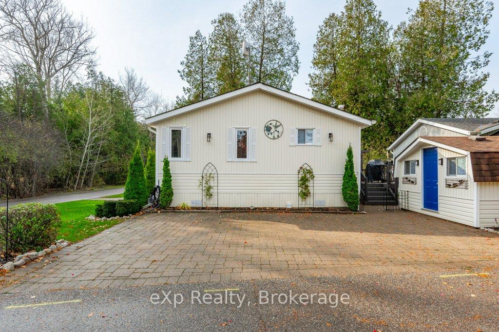 Photo 32 of 4 Bush Lane, Puslinch, Rural Puslinch East — HOMEH
