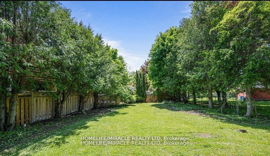 Photo 22 of 1491 Finch Avenue, Pickering, Liverpool — HOMEH