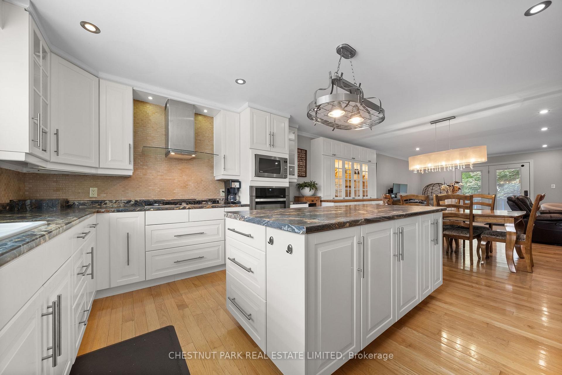 Photo 10 of 27 Ackerman Street, Prince Edward County, Picton Ward — HOMEH