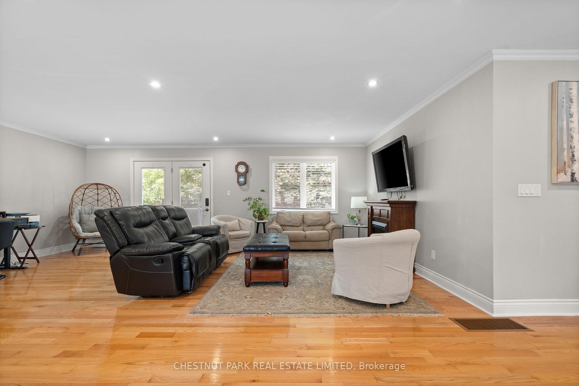 Photo 15 of 27 Ackerman Street, Prince Edward County, Picton Ward — HOMEH