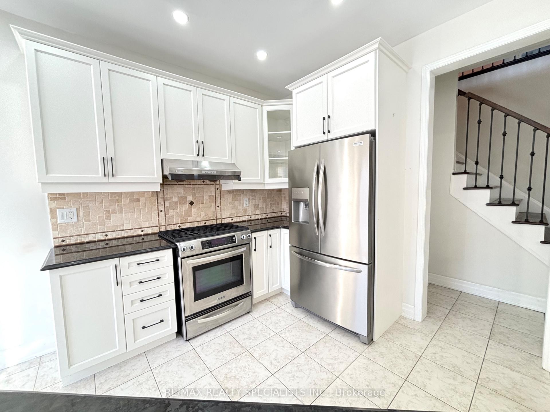 Photo 5 of 311 Ruhl Drive, Milton, Willmott — HOMEH