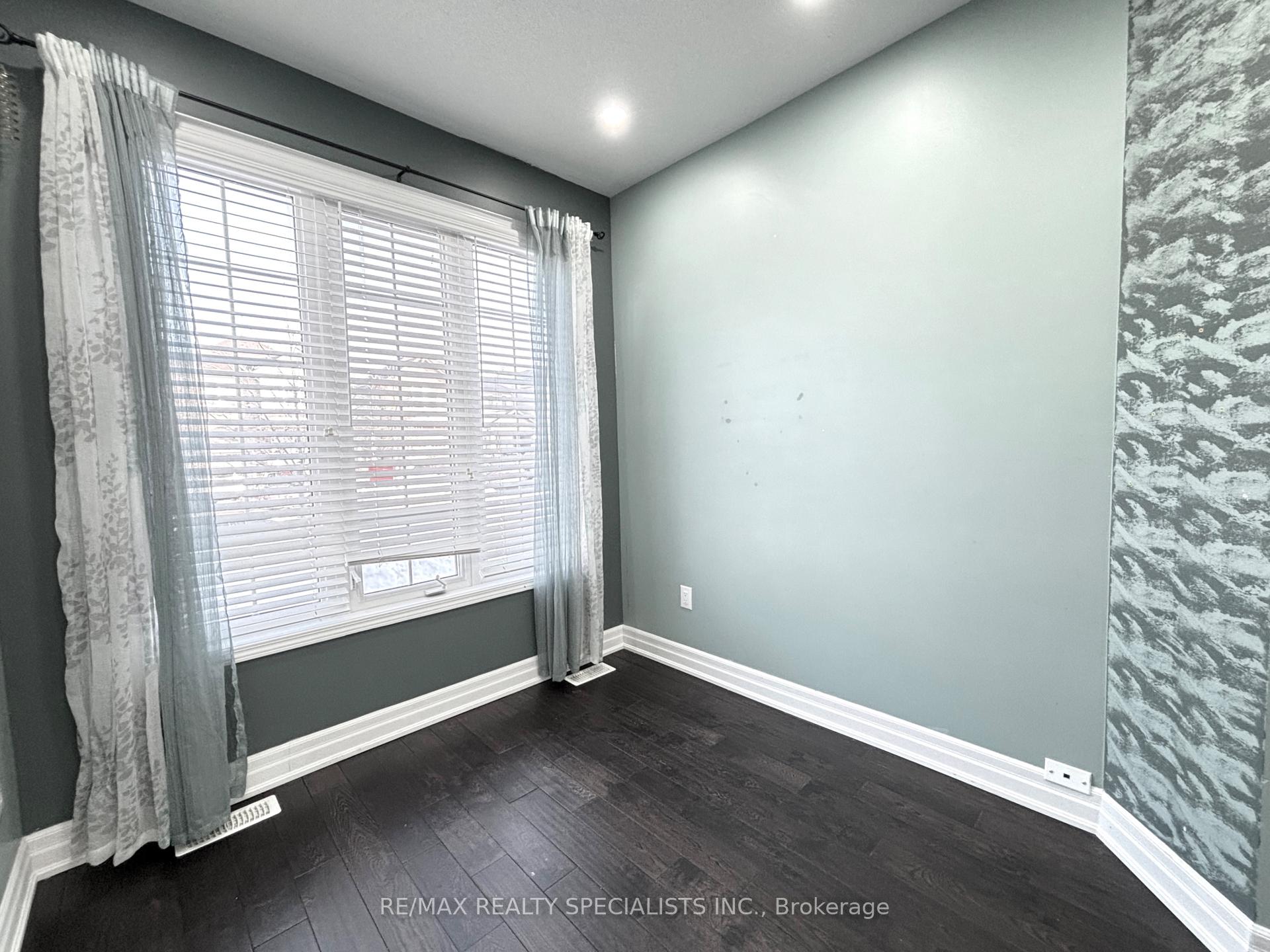 Photo 9 of 311 Ruhl Drive, Milton, Willmott — HOMEH