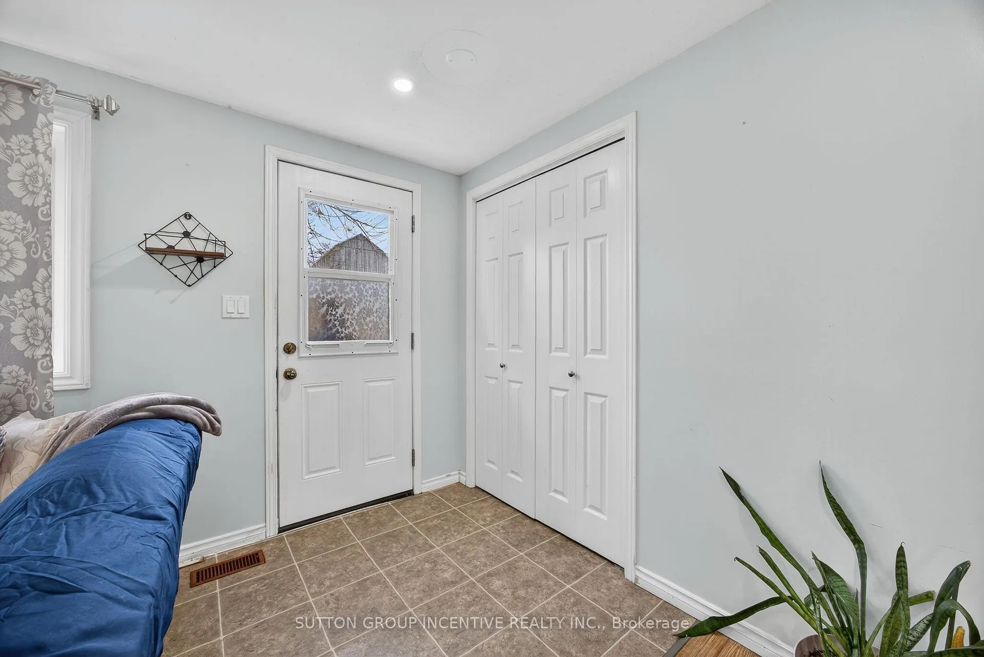 Photo 7 of 4652 Plum Point Road, Ramara, Atherley — HOMEH