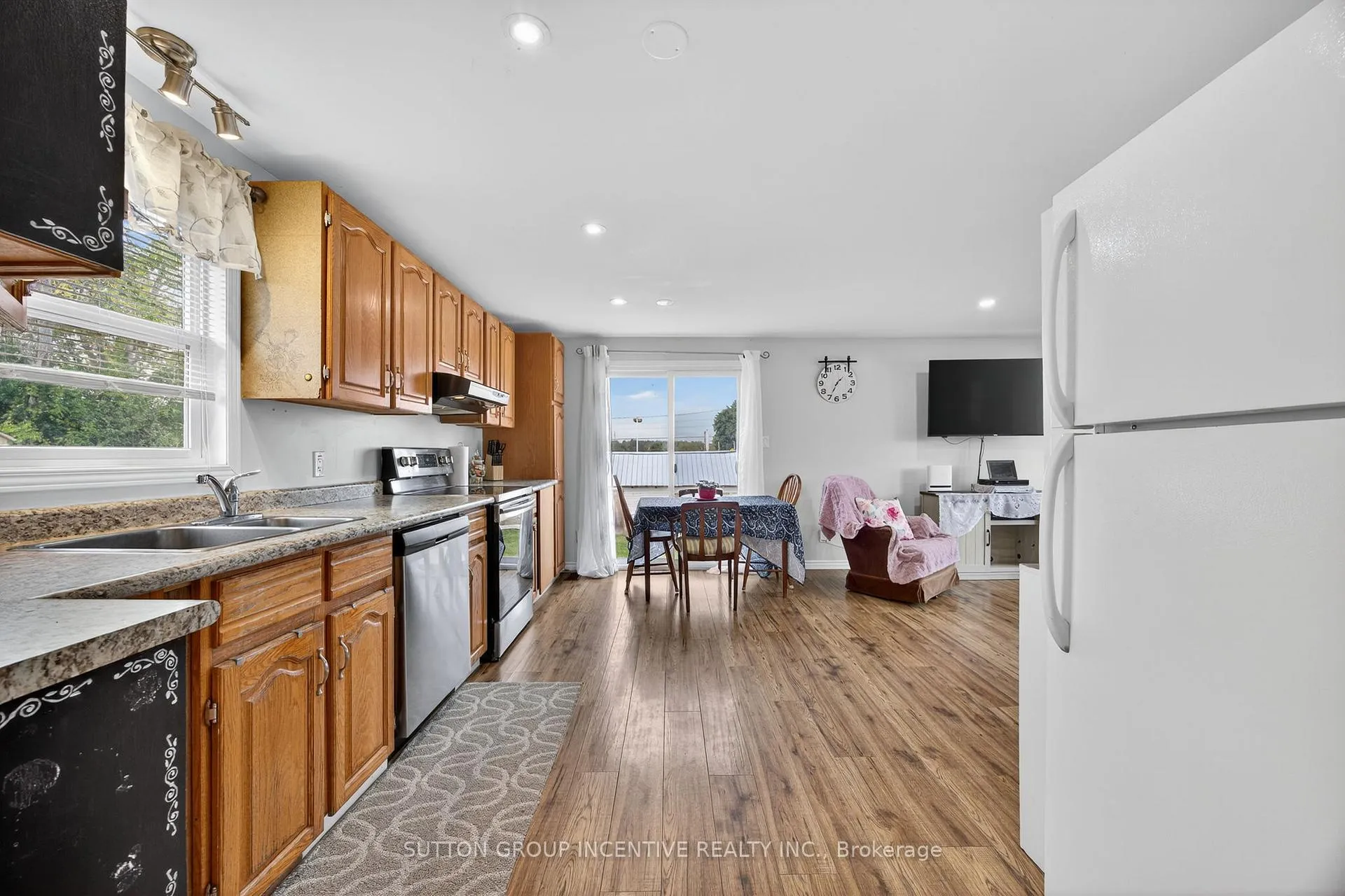 Photo 8 of 4652 Plum Point Road, Ramara, Atherley — HOMEH