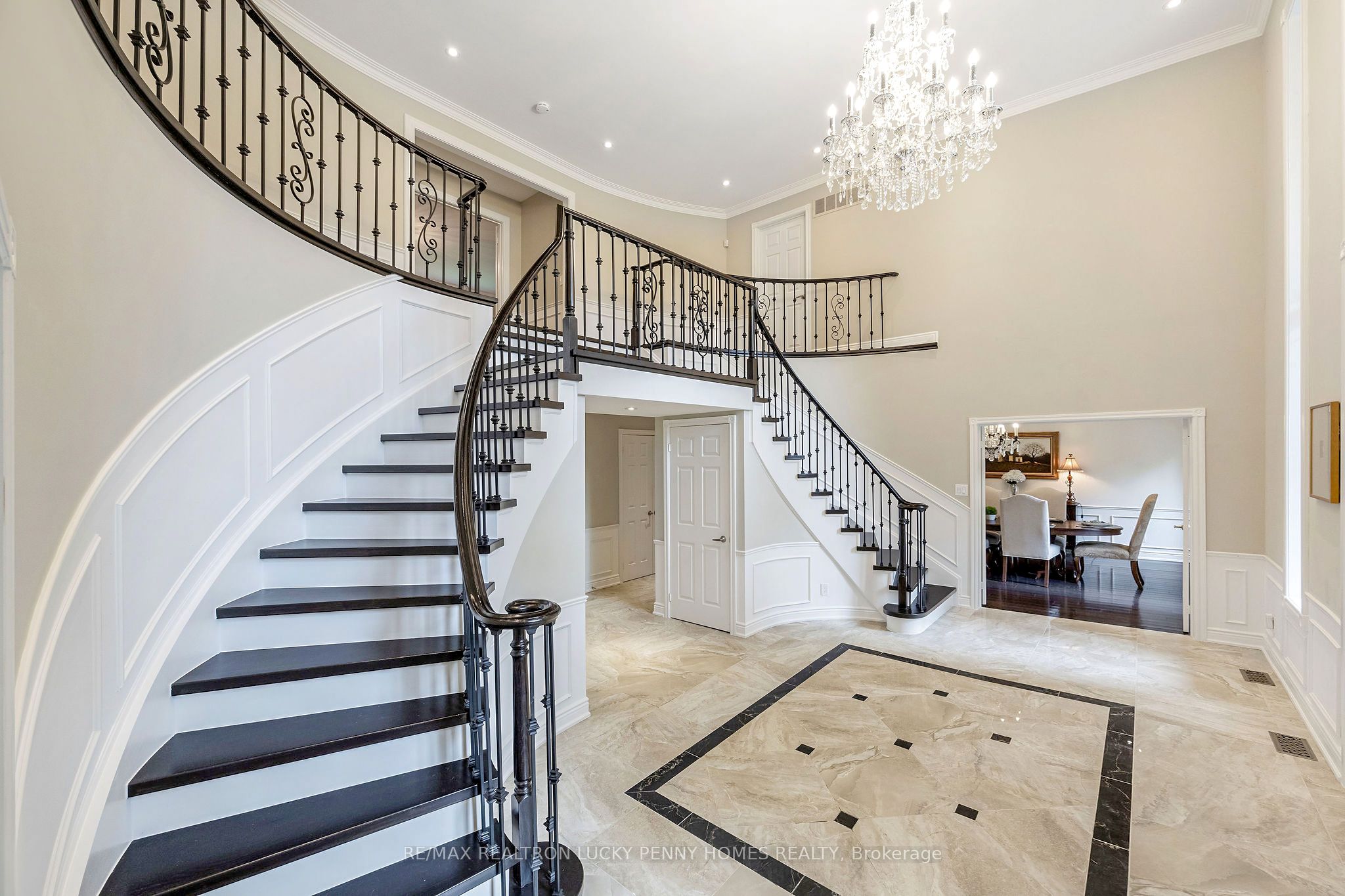 Photo 28 of 10 Walnut Glen Place, Markham, Devil's Elbow — HOMEH