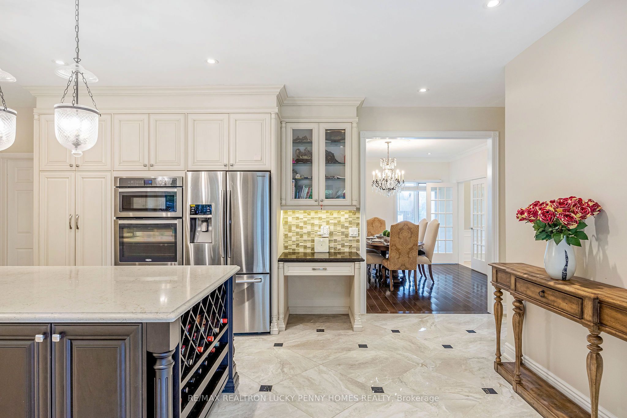 Photo 35 of 10 Walnut Glen Place, Markham, Devil's Elbow — HOMEH