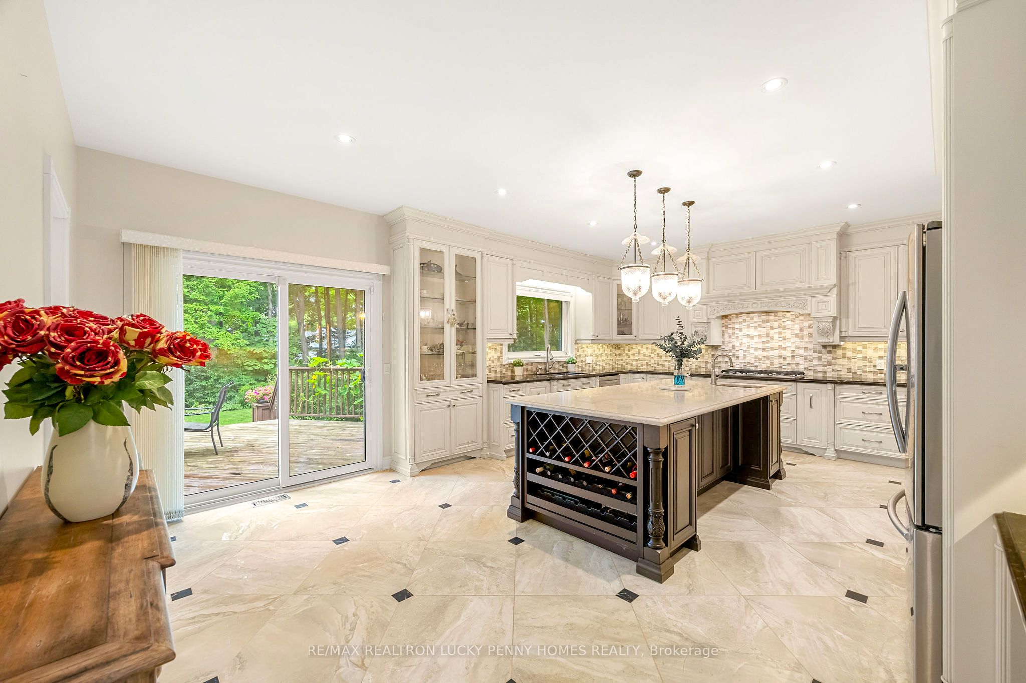 Photo 36 of 10 Walnut Glen Place, Markham, Devil's Elbow — HOMEH