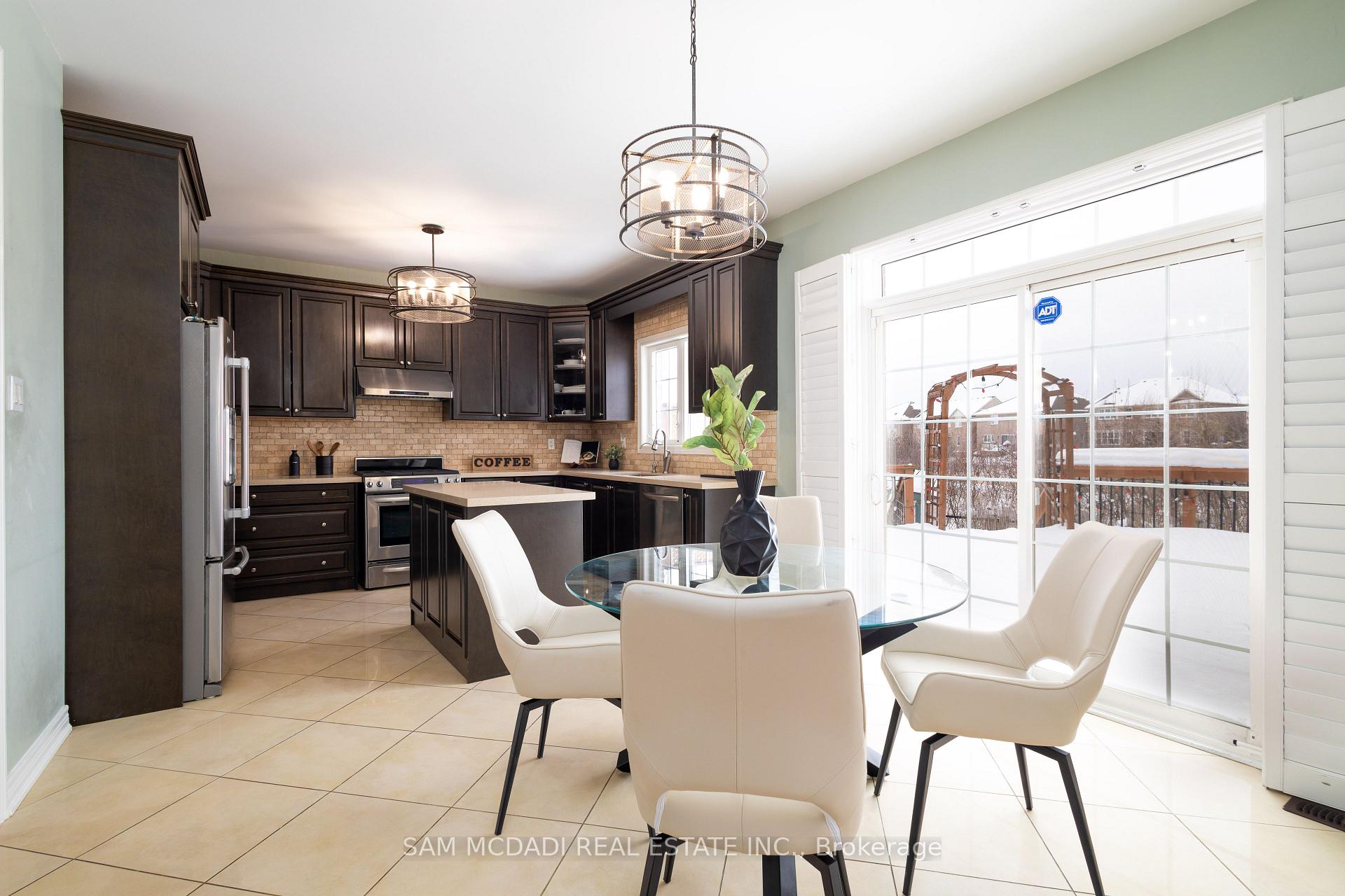 Photo 9 of 296 Wrigglesworth Crescent, Milton, Scott — HOMEH