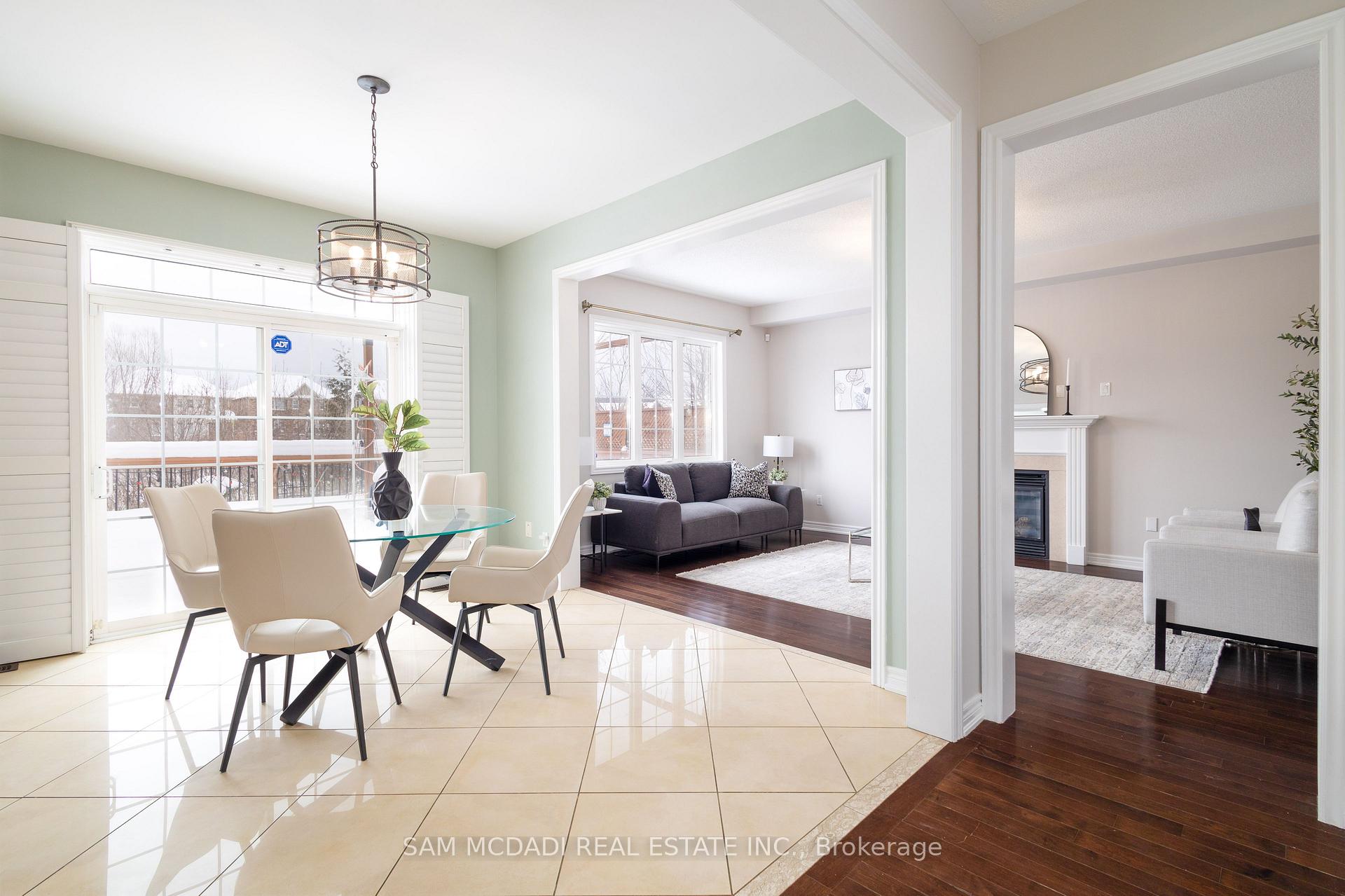 Photo 13 of 296 Wrigglesworth Crescent, Milton, Scott — HOMEH