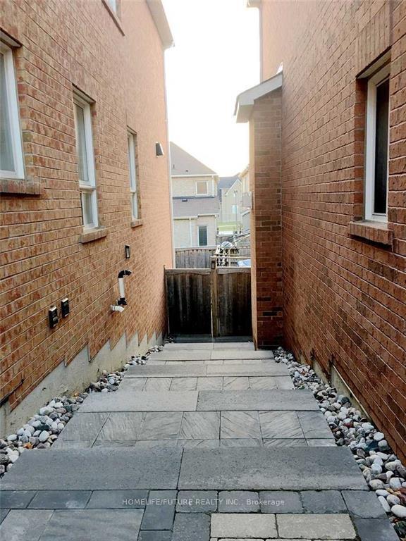 Photo 7 of Unit Bsmt, 1290 Harlstone Crescent, Oshawa, Taunton — HOMEH