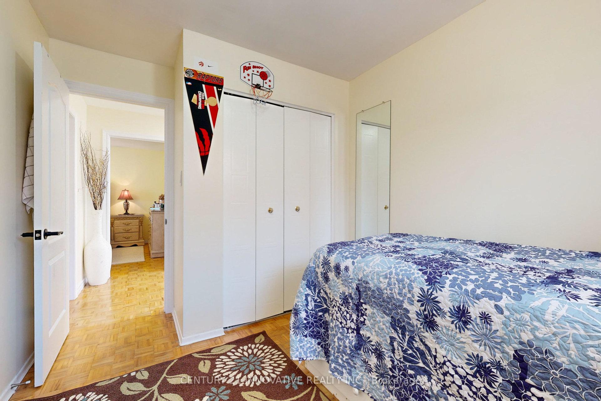 Photo 20 of 889 Carnaby Crescent, Oshawa, Centennial — HOMEH