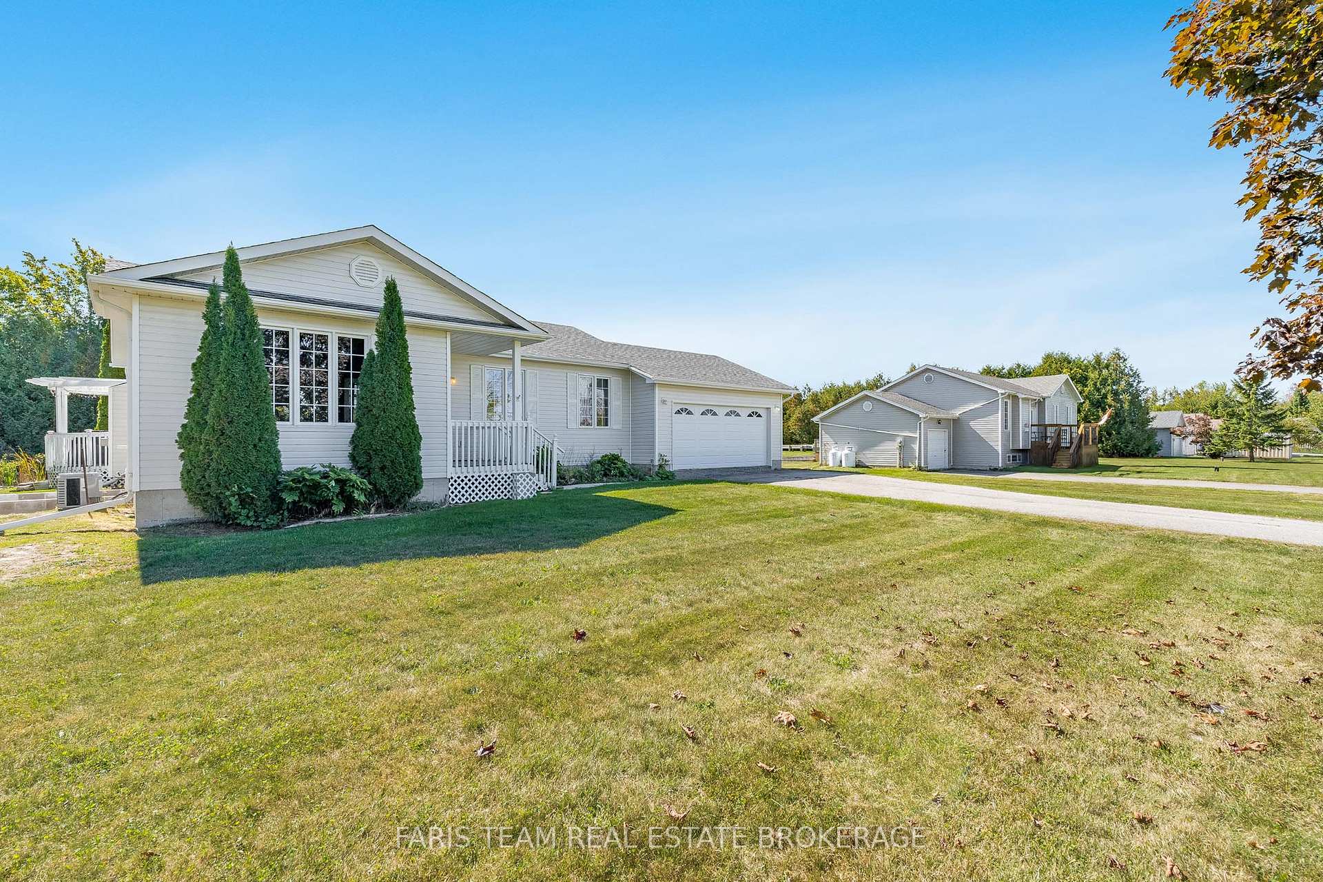 Photo 2 of 4645 Orkney Beach Road, Ramara, Rural Ramara — HOMEH