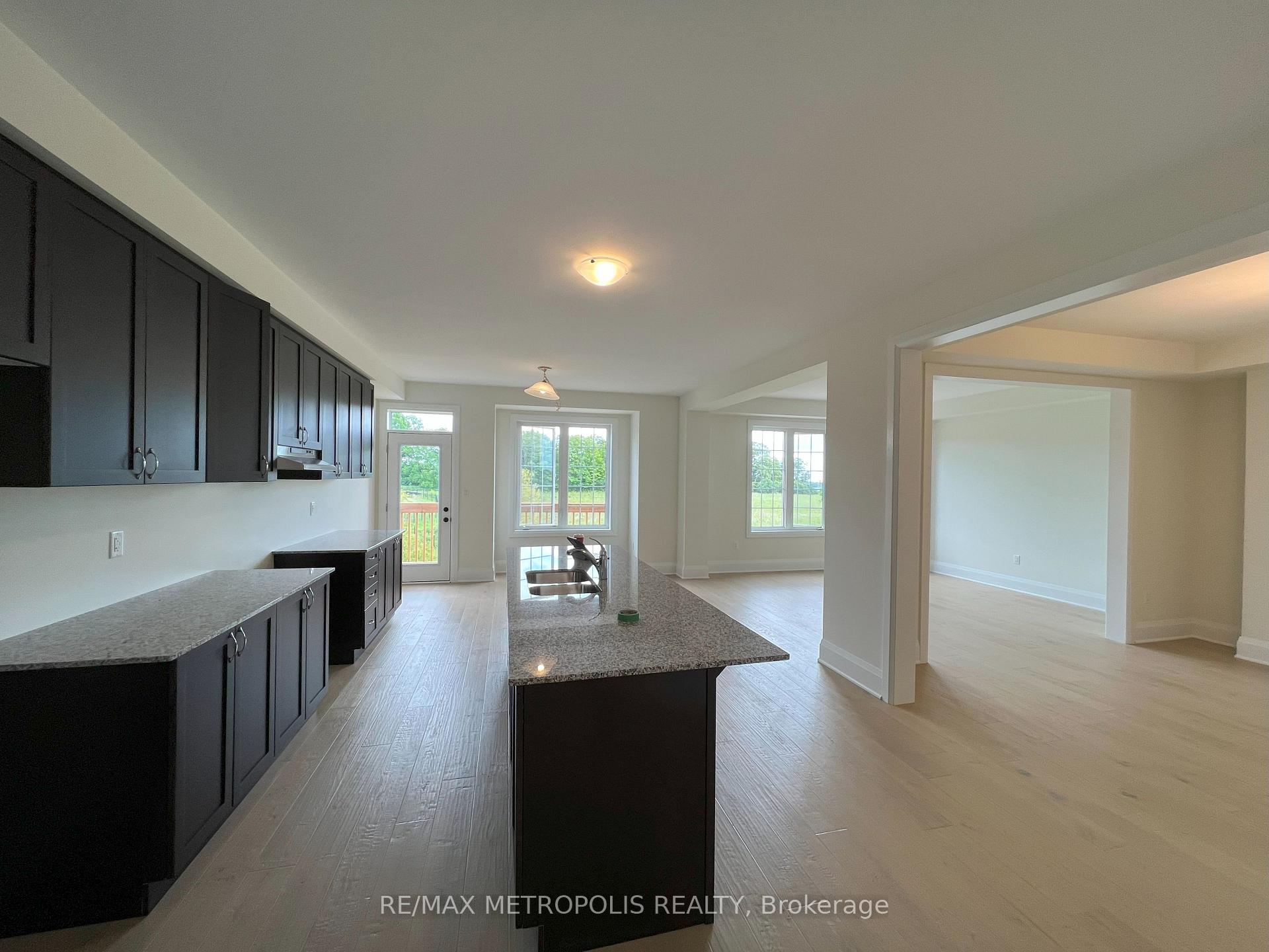 Photo 2 of Unit Main & Upper, 3271 Turnstone Boulevard, Pickering, Rural Pickering — HOMEH