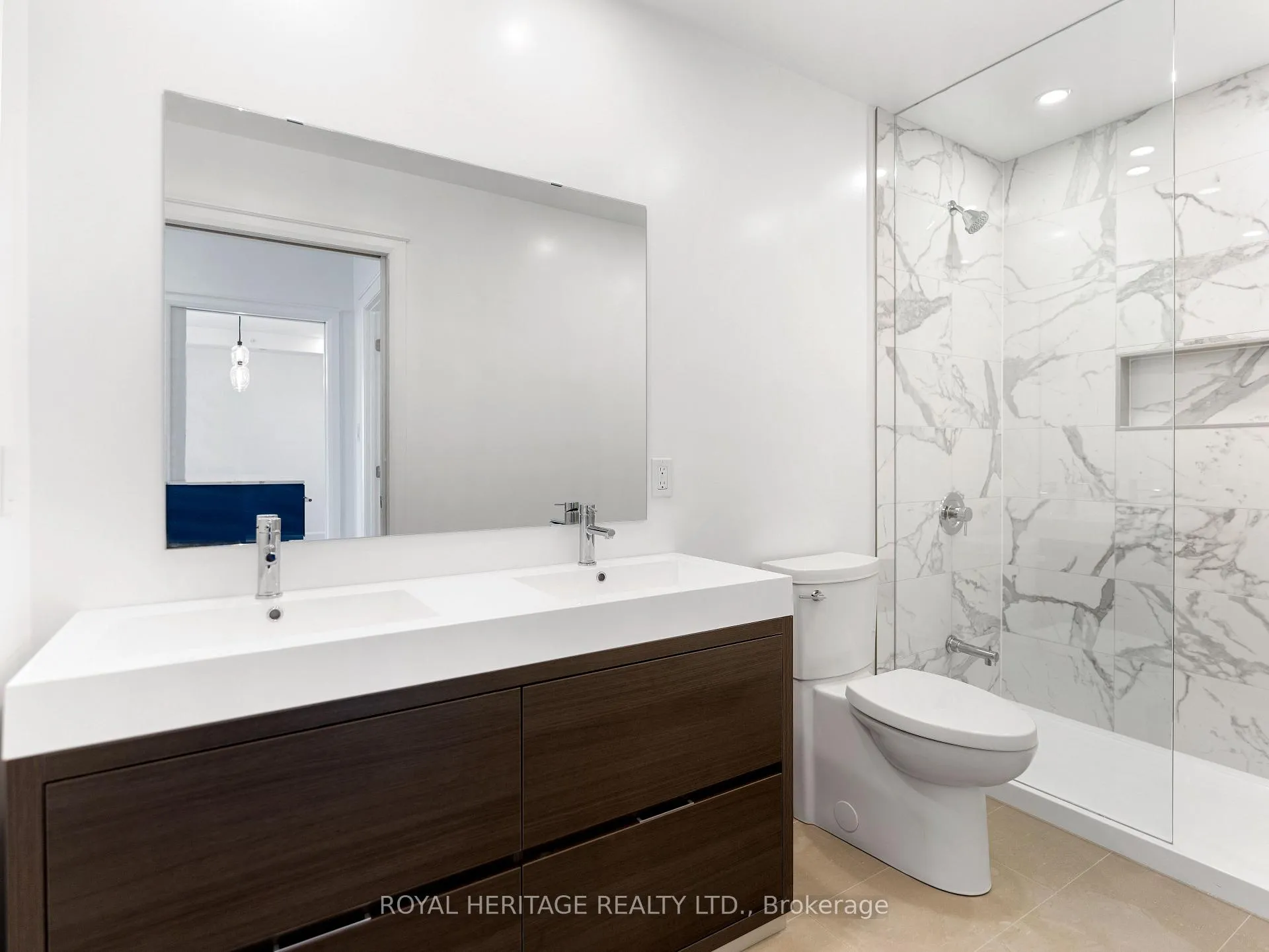 Photo 14 of Unit 407, 195 Hunter Street, Peterborough, Ashburnham Ward 4 — HOMEH