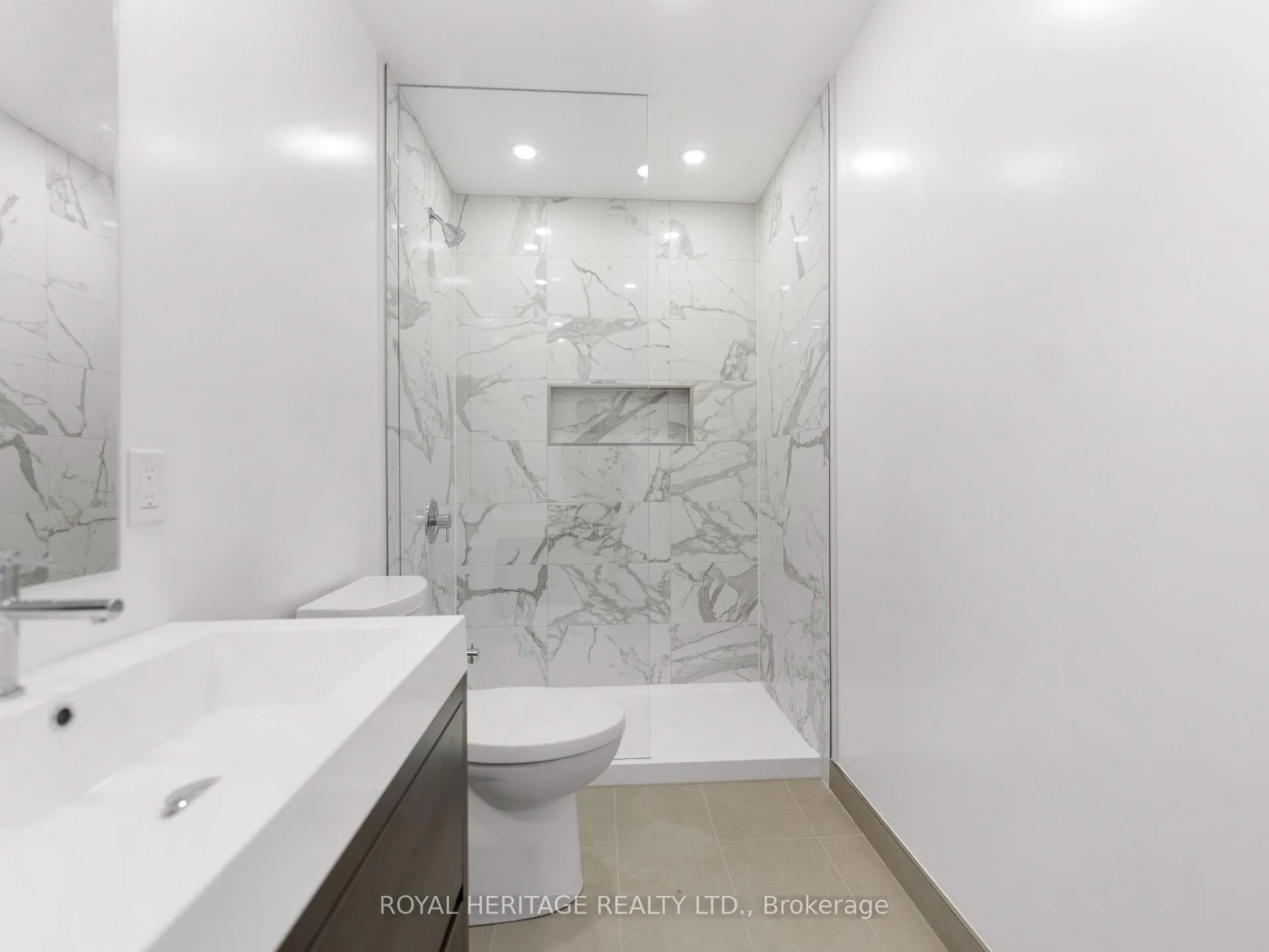 Photo 16 of Unit 407, 195 Hunter Street, Peterborough, Ashburnham Ward 4 — HOMEH
