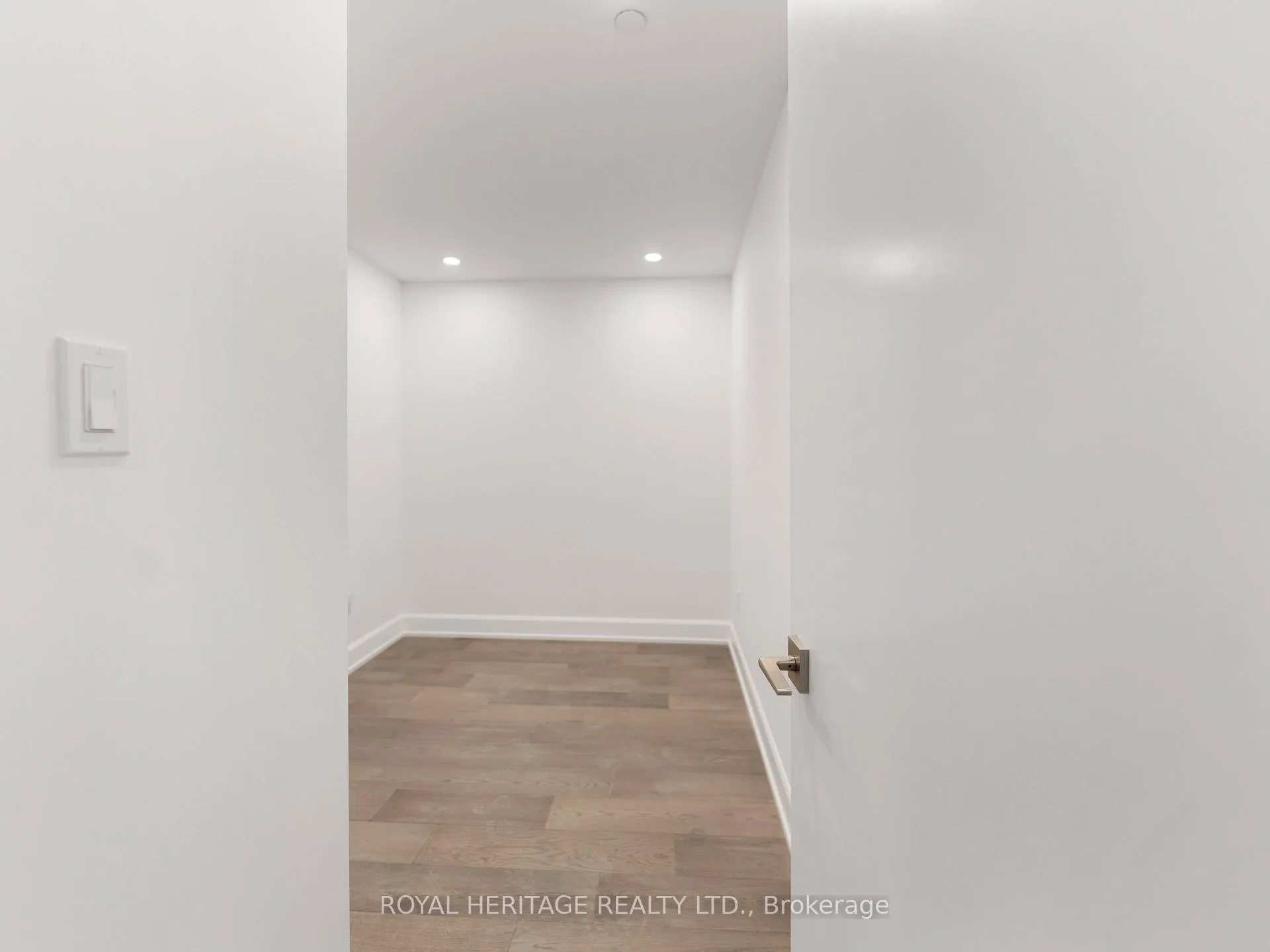 Photo 18 of Unit 407, 195 Hunter Street, Peterborough, Ashburnham Ward 4 — HOMEH