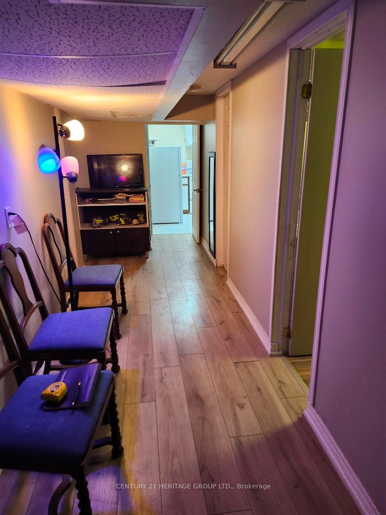 Photo 5 of 976 Glen Street E, Oshawa, Lakeview — HOMEH