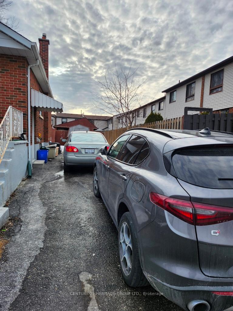 Photo 16 of 976 Glen Street E, Oshawa, Lakeview — HOMEH