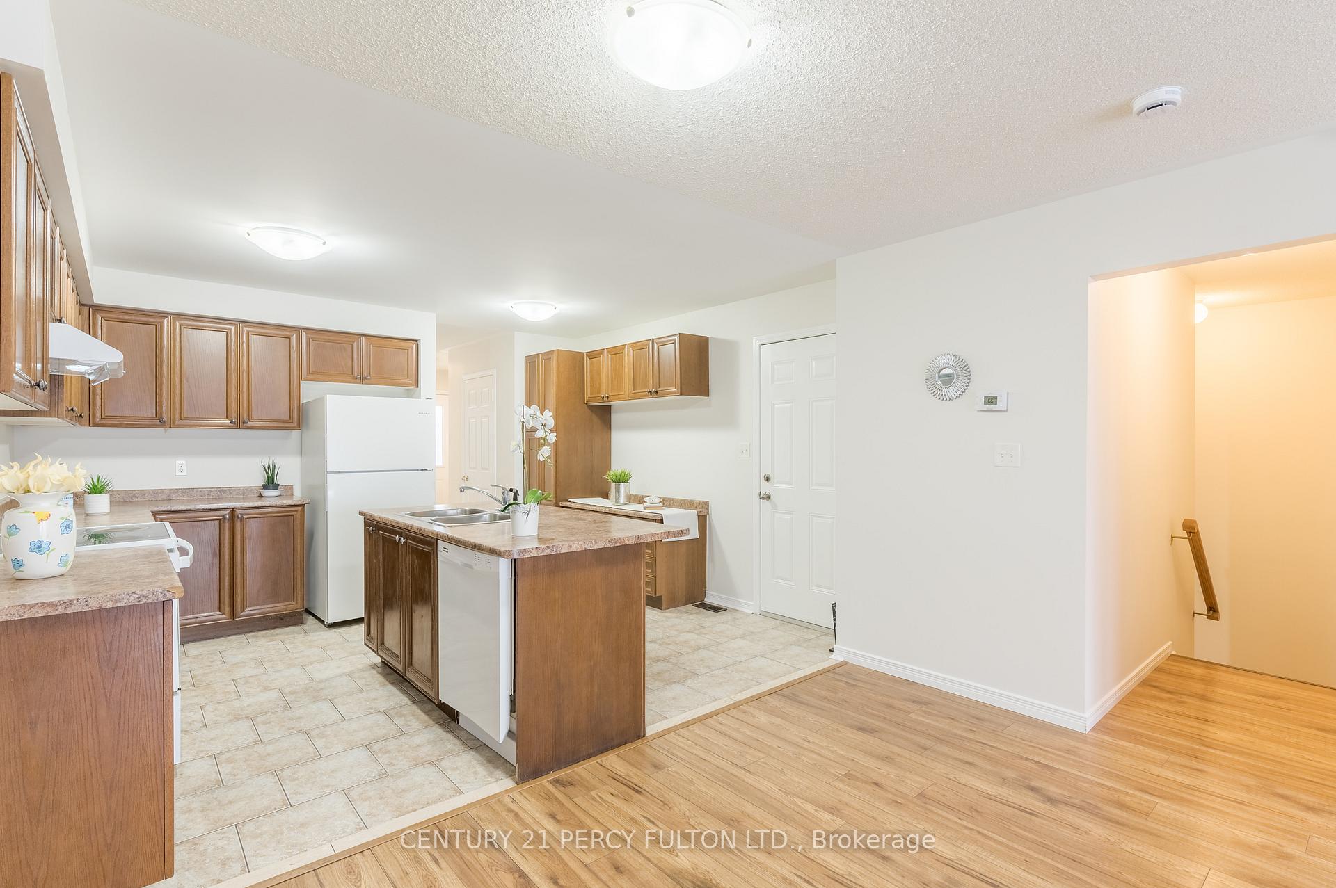 Photo 9 of 223 Cowling Heights, Peterborough, Monaghan Ward 2 — HOMEH
