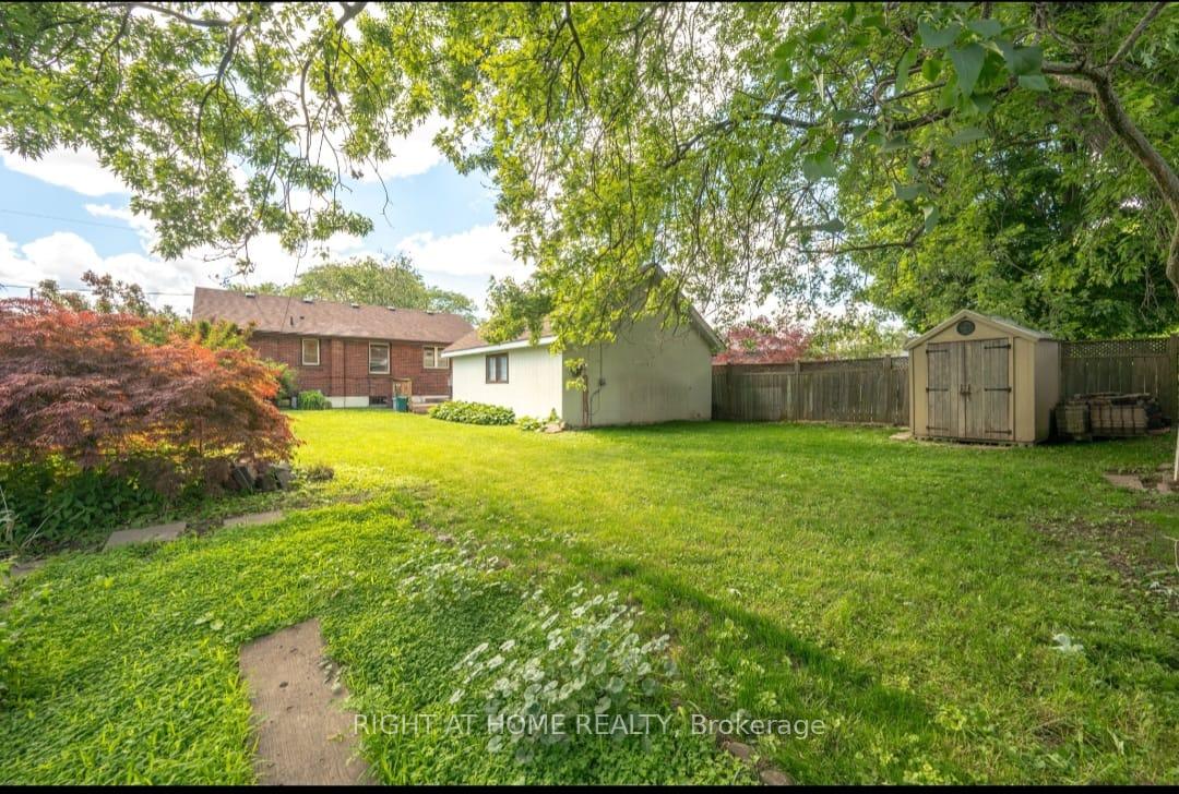 Photo 15 of 321 Cadillac Avenue S, Oshawa, Central — HOMEH