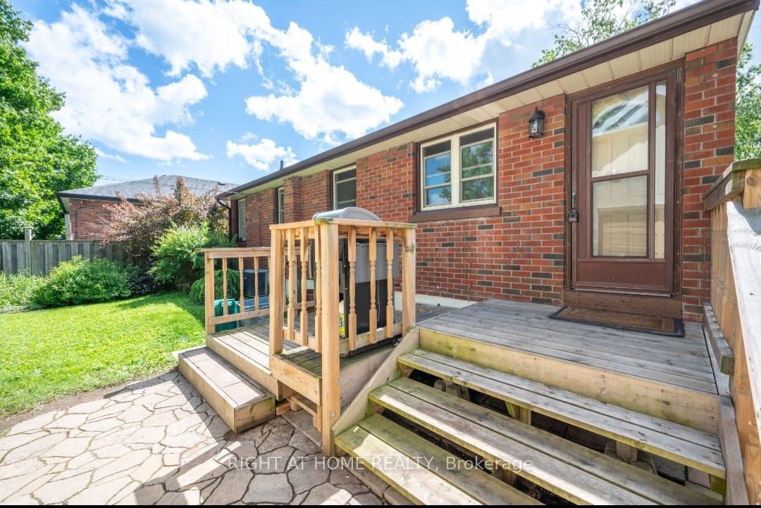 Photo 16 of 321 Cadillac Avenue S, Oshawa, Central — HOMEH