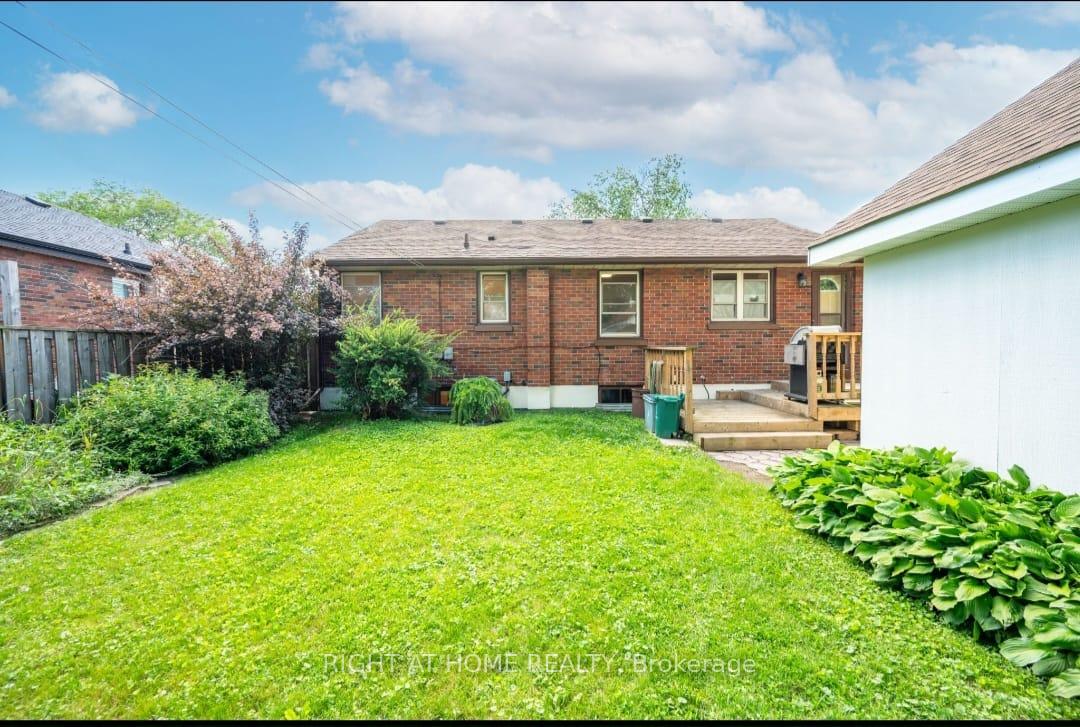 Photo 17 of 321 Cadillac Avenue S, Oshawa, Central — HOMEH