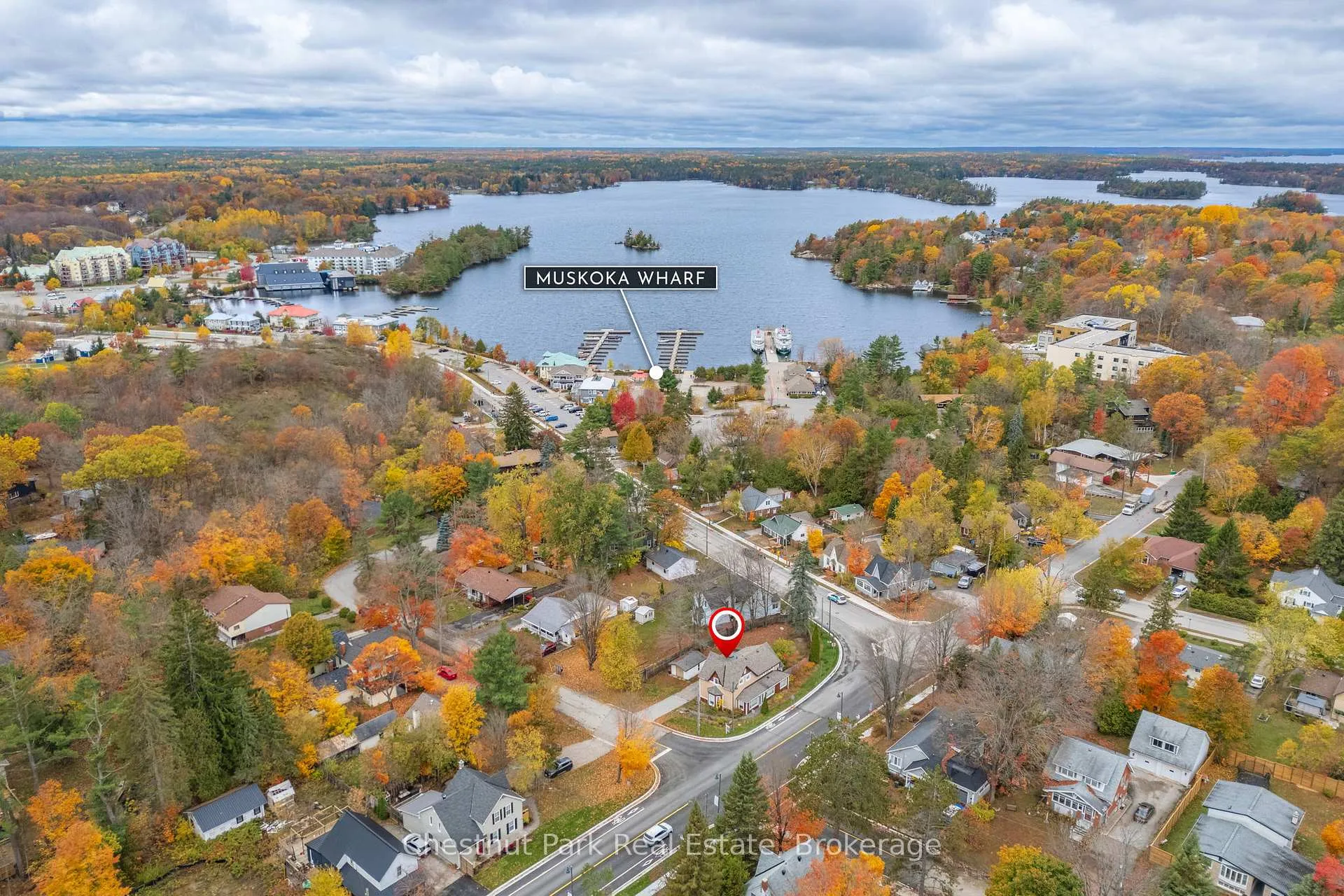 Photo 3 of 615 Bay Street, Gravenhurst, Muskoka (S) — HOMEH