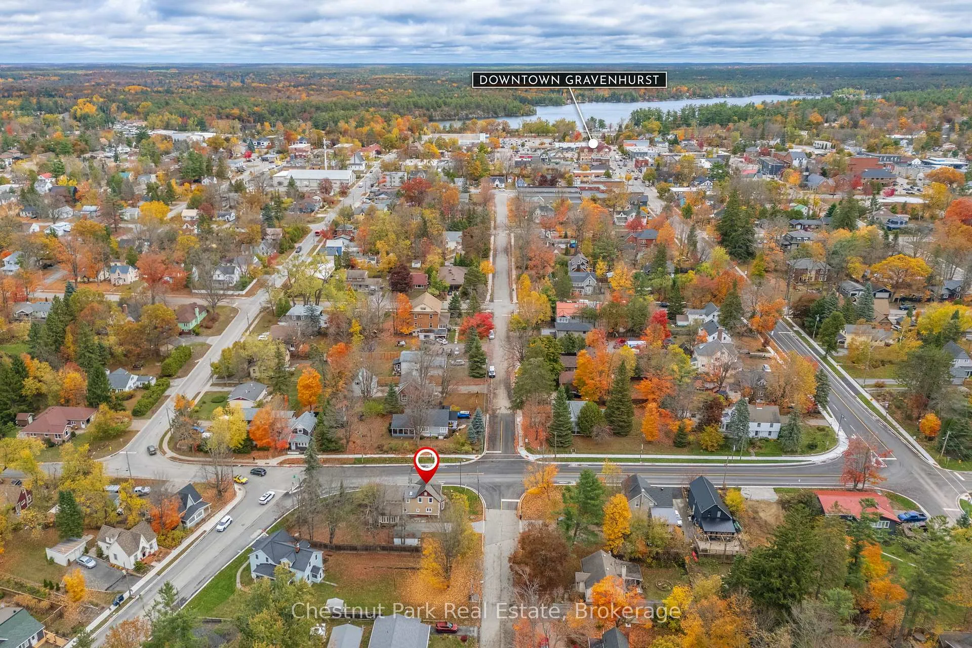 Photo 4 of 615 Bay Street, Gravenhurst, Muskoka (S) — HOMEH
