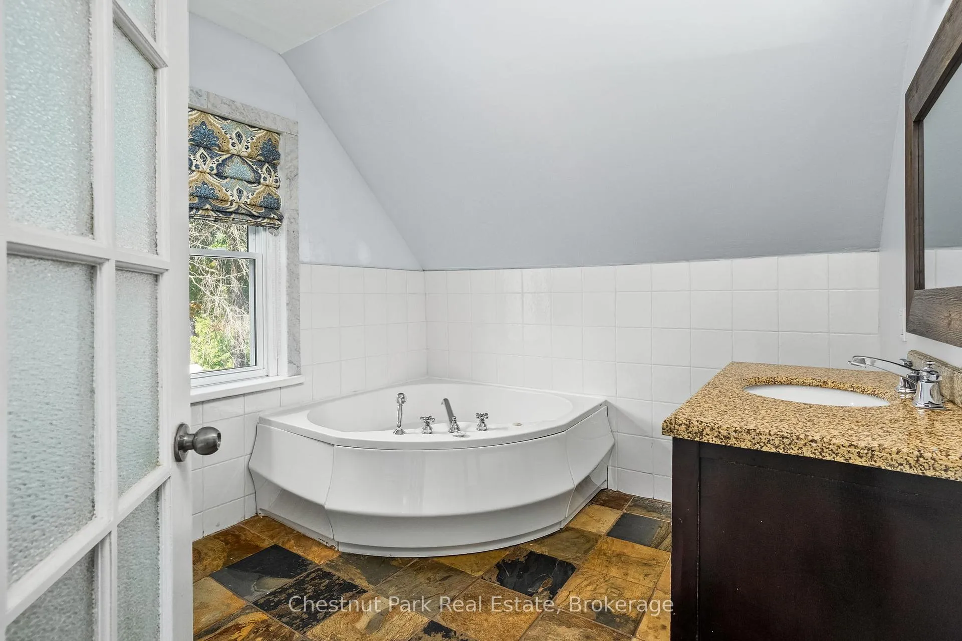Photo 30 of 615 Bay Street, Gravenhurst, Muskoka (S) — HOMEH