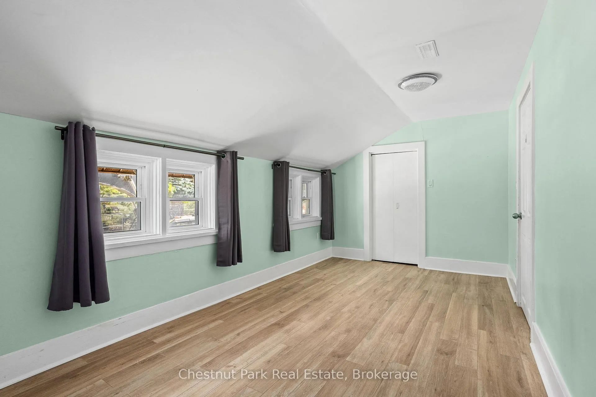 Photo 32 of 615 Bay Street, Gravenhurst, Muskoka (S) — HOMEH